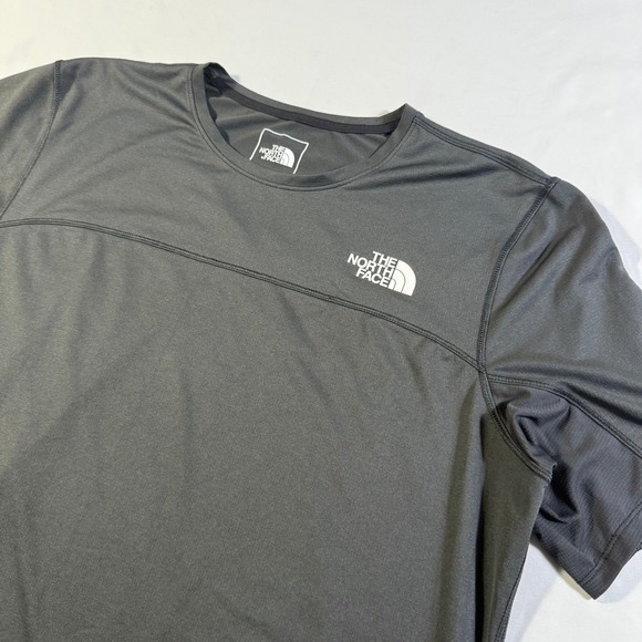 The North Face Mens FlashDry Performance T-Shirt Gray Large Athletic Workout Top - Picture 2 of 8
